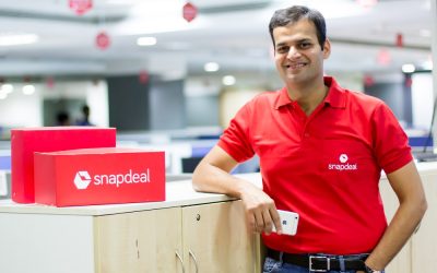 https://blog.snapdeal.com/wp-content/uploads/2016/09/Snapdeal-Co-founder-Rohit-Bansal-with-the-New-Snapdeal-Vermello-Box-1.jpg