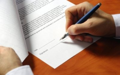 https://cdn.shareyouressays.com/wp-content/uploads/2012/08/contract-signing-close-up-of-hand-and-pen.jpg